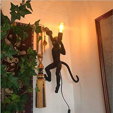 Lampe Murale Singe pour Art créatif en résine Moderne,Lampe de Table,Lustre,lampadaire,adaptée à la décoration intérieure de loft,Chambres,salles d'étude,Bars,magasins,etc.(Noir-lampe murale droite) Sans Ampoules