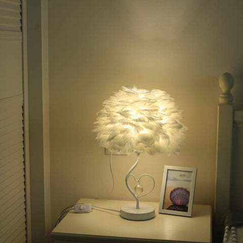 Lampe de bureau LED plume avec télécommande, lampe de table décorative simple moderne, veilleuse créative de lampe de chevet, adaptée au bureau d'étude de la chambre des enfants