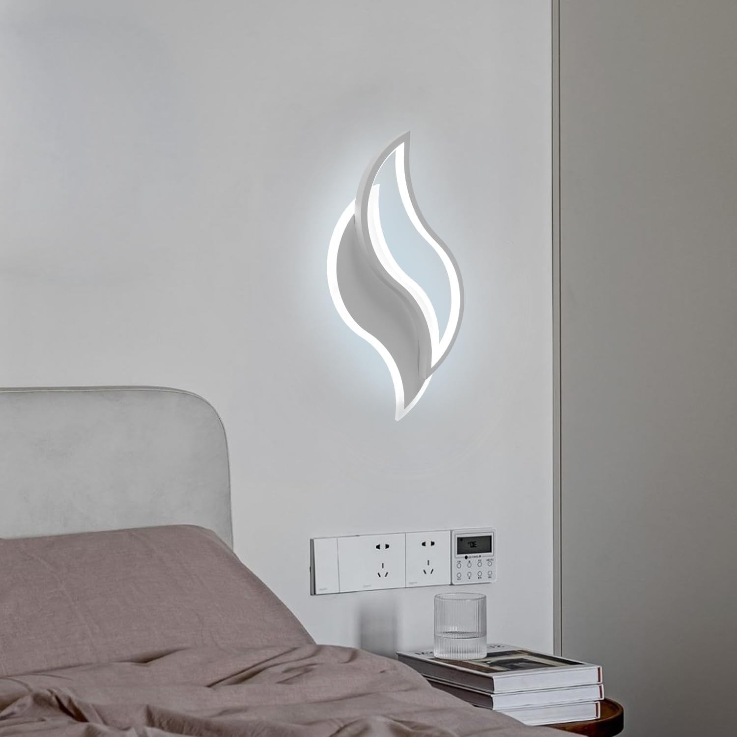 Plafonnier LED Design moderne Forme créative de la feuille Lampe de Plafond Blanc Froid