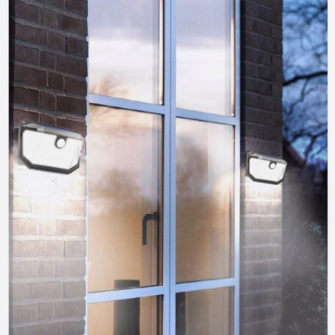 Lampe murale à LED solaire [Classe énergétique E]